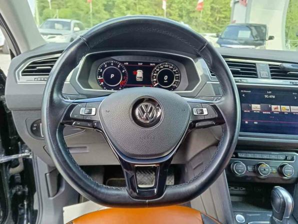Volkswagen Tiguan II с пробегом 2018 года, цена 3 536 000 рублей, 61562 км, внедорожник, Автокод Объявления