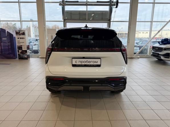 Geely Atlas II с пробегом 2023 года, цена 2 455 900 рублей, 42233 км, внедорожник, Автокод Объявления