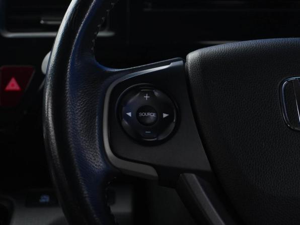 Honda Stepwgn V с пробегом 2016 года, цена 1 990 046 рублей, 69205 км, минивэн, Автокод Объявления