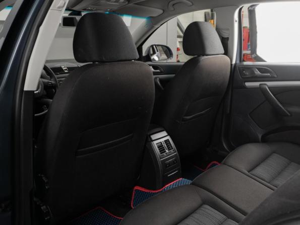 Skoda Octavia II (A5) Рестайлинг с пробегом 2011 года, цена 869 000 рублей, 219415 км, лифтбек, Автокод Объявления