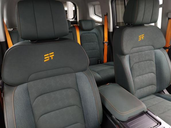 JETOUR T2 с пробегом 2024 года, цена 3 088 000 рублей, 42620 км, внедорожник, Автокод Объявления