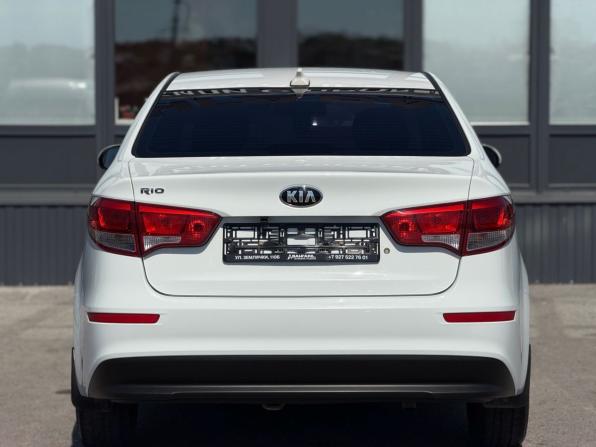 Kia Rio III Рестайлинг с пробегом 2017 года, цена 1 140 000 рублей, 115185 км, седан, Автокод Объявления