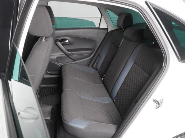 Volkswagen Polo V Рестайлинг с пробегом 2019 года, цена 1 649 000 рублей, 155437 км, седан, Автокод Объявления