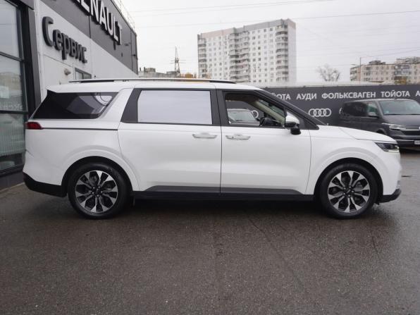 Kia Carnival IV с пробегом 2022 года, цена 3 890 000 рублей, 93715 км, минивэн, Автокод Объявления