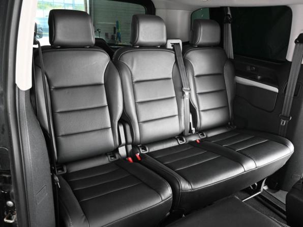 Peugeot Traveller I с пробегом 2018 года, цена 2 839 000 рублей, 200097 км, минивэн, Автокод Объявления