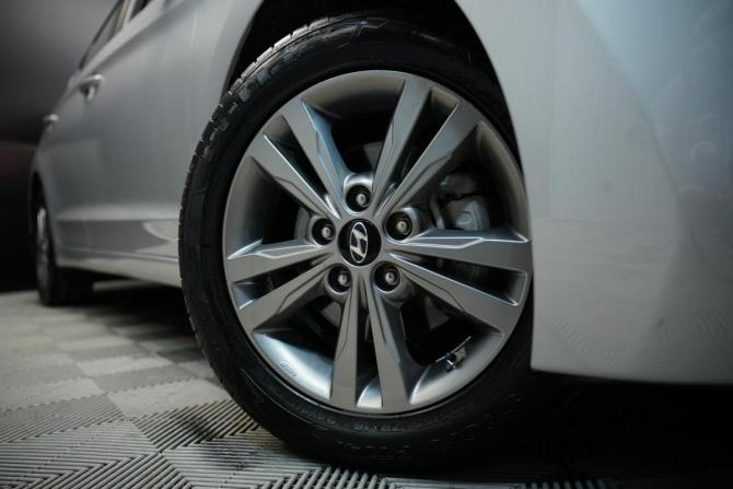 Hyundai Elantra VI (AD) с пробегом 2016 года, цена 1 640 000 рублей, 83000 км, седан, Автокод Объявления