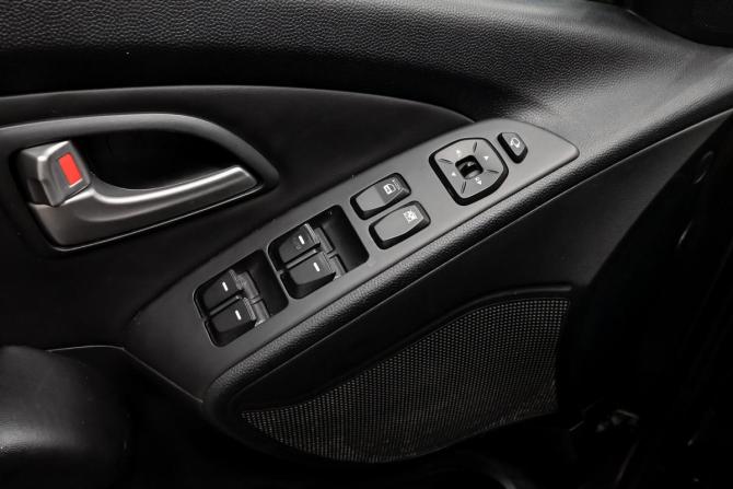 Hyundai ix35 I с пробегом 2013 года, цена 1 100 000 рублей, 180472 км, внедорожник, Автокод Объявления