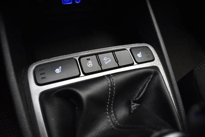 Hyundai Creta I с пробегом 2016 года, цена 1 350 000 рублей, 143313 км, внедорожник, Автокод Объявления