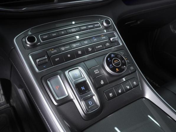 Hyundai Santa Fe IV Рестайлинг с пробегом 2021 года, цена 4 559 000 рублей, 80783 км, внедорожник, Автокод Объявления