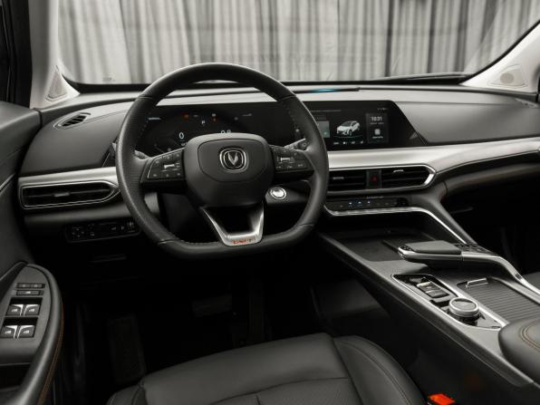 Changan UNI-T I с пробегом 2023 года, цена 2 310 000 рублей, 42404 км, внедорожник, Автокод Объявления