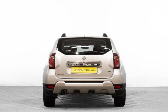 Renault Duster I Рестайлинг с пробегом 2015 года, цена 1 299 000 рублей, 95000 км, внедорожник, Автокод Объявления