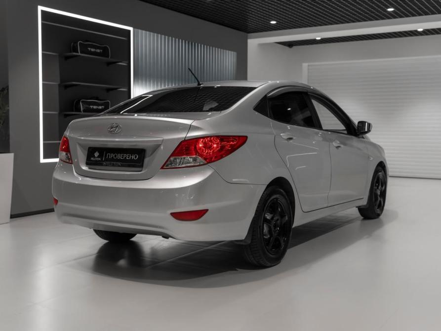 Hyundai Solaris I Москва  - изображение 5