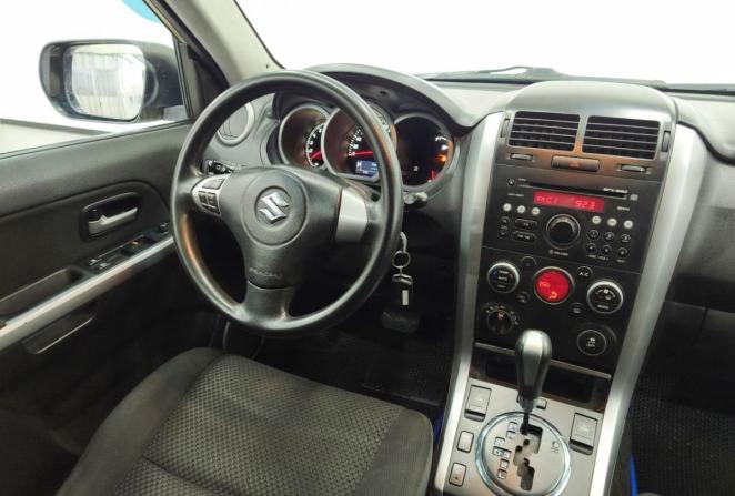 Suzuki Grand Vitara II Рестайлинг с пробегом 2011 года, цена 720 000 рублей, 288244 км, внедорожник, Автокод Объявления