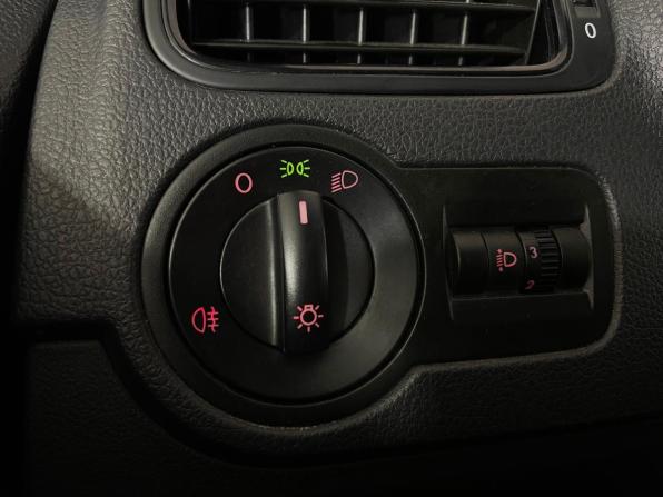 Volkswagen Polo V с пробегом 2014 года, цена 749 000 рублей, 181126 км, седан, Автокод Объявления