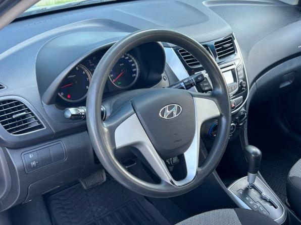 Hyundai Solaris I с пробегом 2014 года, цена 880 000 рублей, 144873 км, седан, Автокод Объявления