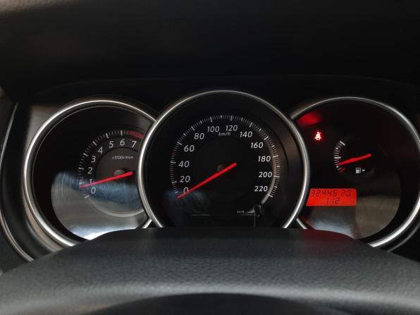 Nissan Tiida I Рестайлинг с пробегом 2011 года, цена 670 000 рублей, 232444 км, хэтчбек, Автокод Объявления