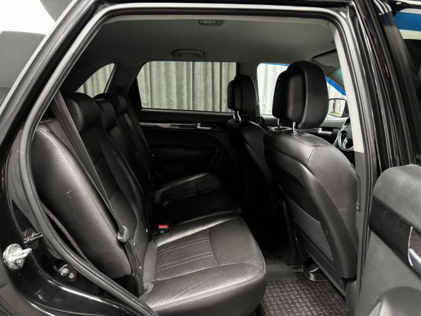 Kia Sorento II Рестайлинг с пробегом 2017 года, цена 1 900 000 рублей, 194635 км, внедорожник, Автокод Объявления