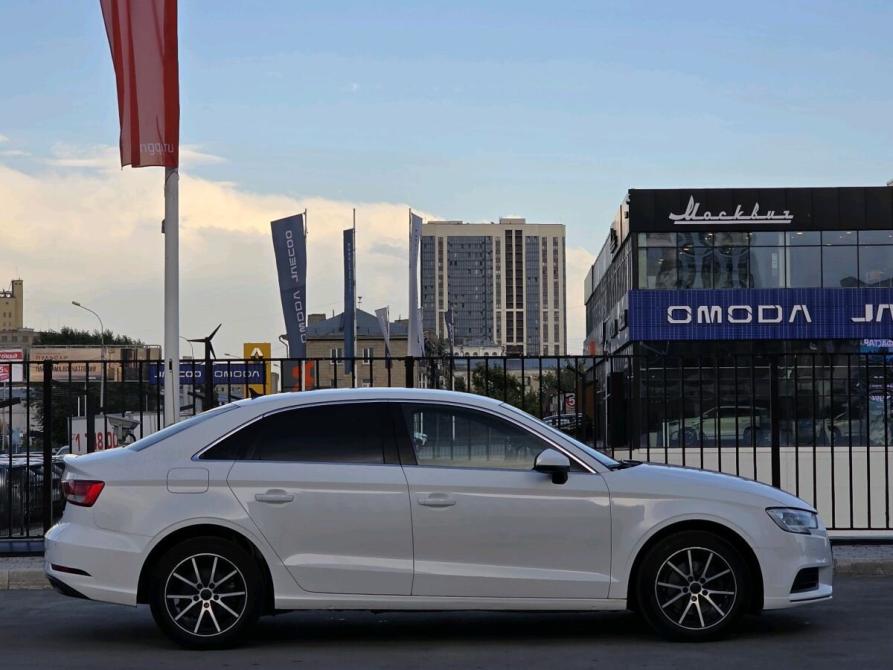 Audi A3 III (8V) Рестайлинг Новосибирск  - изображение 4
