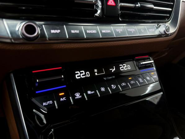 Kia Mohave I Рестайлинг 2 с пробегом 2022 года, цена 5 400 000 рублей, 48409 км, внедорожник, Автокод Объявления