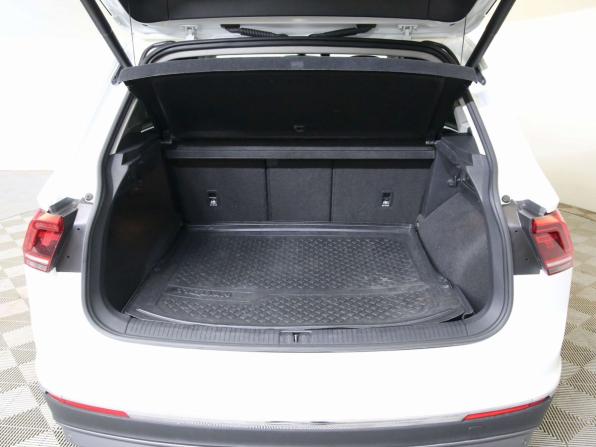 Volkswagen Tiguan II с пробегом 2018 года, цена 2 250 000 рублей, 153252 км, внедорожник, Автокод Объявления