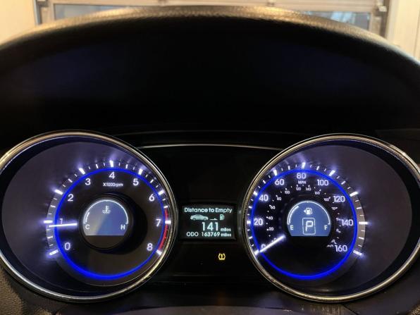 Hyundai Sonata VI (YF) с пробегом 2010 года, цена 1 150 000 рублей, 262012 км, седан, Автокод Объявления