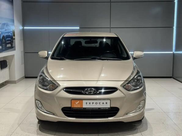 Hyundai Solaris I с пробегом 2012 года, цена 650 000 рублей, 140000 км, седан, Автокод Объявления