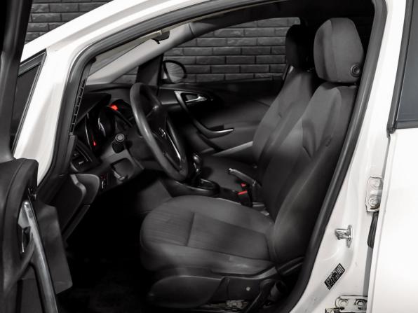 Opel Astra J с пробегом 2011 года, цена 620 000 рублей, 211770 км, хэтчбек, Автокод Объявления