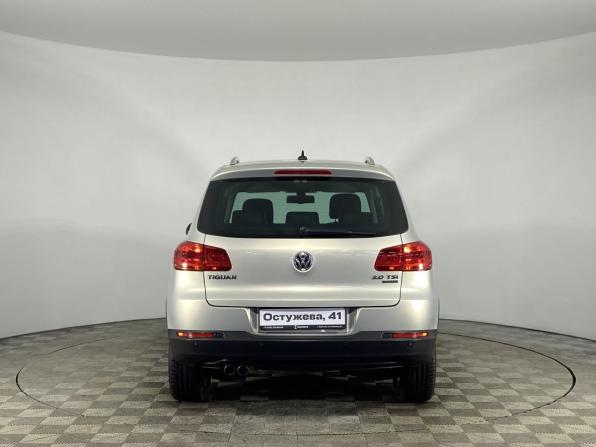 Volkswagen Tiguan I Рестайлинг с пробегом 2011 года, цена 1 295 000 рублей, 233899 км, внедорожник, Автокод Объявления