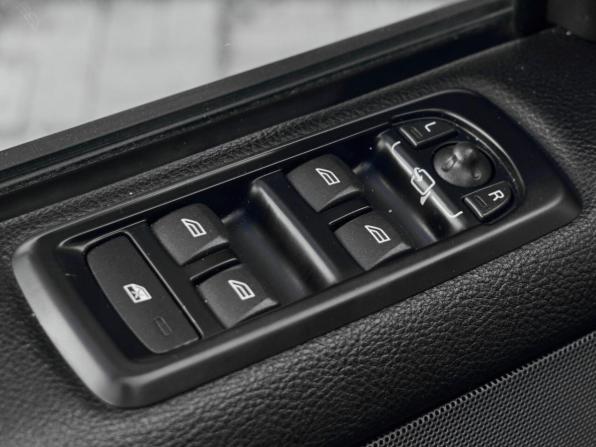 Land Rover Discovery IV с пробегом 2010 года, цена 1 490 000 рублей, 249539 км, внедорожник, Автокод Объявления