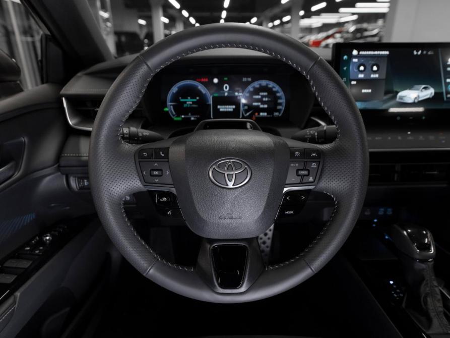 Toyota Camry IX (XV80) China Market Москва  - изображение 11