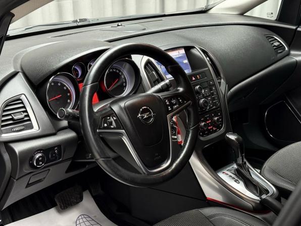 Opel Astra J с пробегом 2012 года, цена 699 000 рублей, 153826 км, хэтчбек, Автокод Объявления