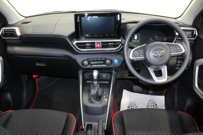 Toyota Raize I с пробегом 2021 года, цена 1 579 000 рублей, 41865 км, внедорожник, Автокод Объявления