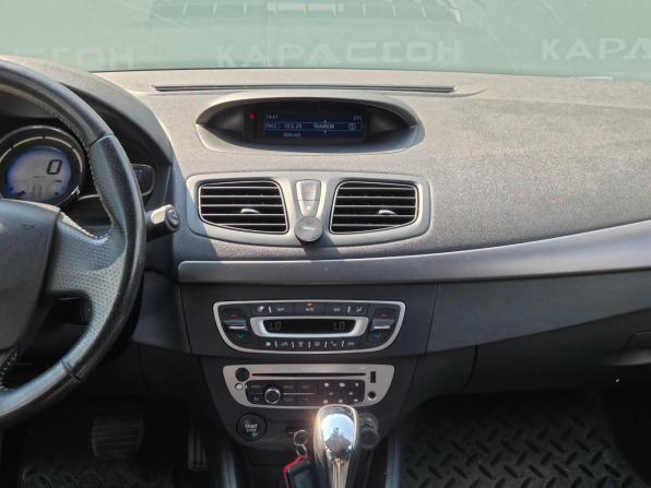Renault Megane III Рестайлинг с пробегом 2013 года, цена 770 000 рублей, 134971 км, хэтчбек, Автокод Объявления
