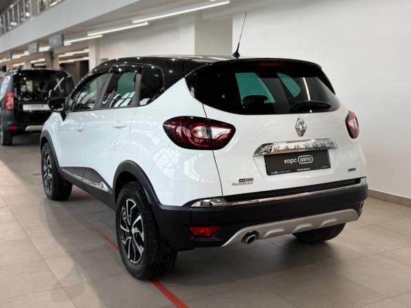 Renault Kaptur I с пробегом 2017 года, цена 1 607 000 рублей, 59638 км, внедорожник, Автокод Объявления