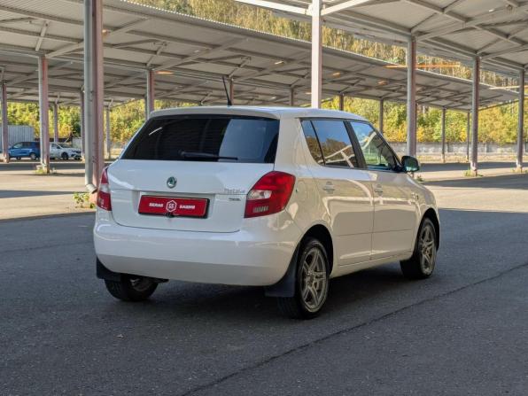Skoda Fabia II Рестайлинг с пробегом 2012 года, цена 519 900 рублей, 260000 км, хэтчбек, Автокод Объявления
