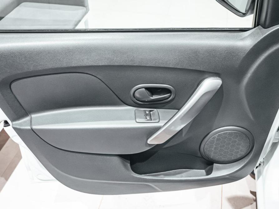 Renault Logan II Екатеринбург  - изображение 11