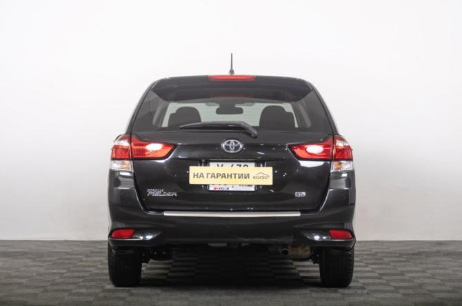 Toyota Corolla XI (E160 E170) Рестайлинг 2 с пробегом 2018 года, цена 1 359 000 рублей, 121500 км, универсал, Автокод Объявления