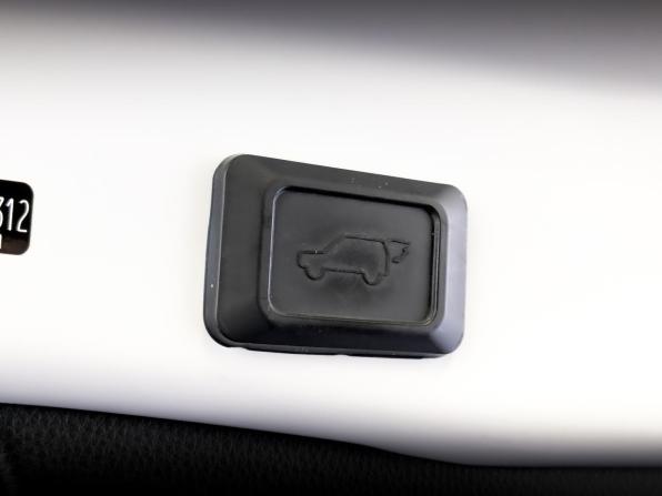 Toyota RAV4 V (XA50) с пробегом 2021 года, цена 3 210 000 рублей, 68974 км, внедорожник, Автокод Объявления