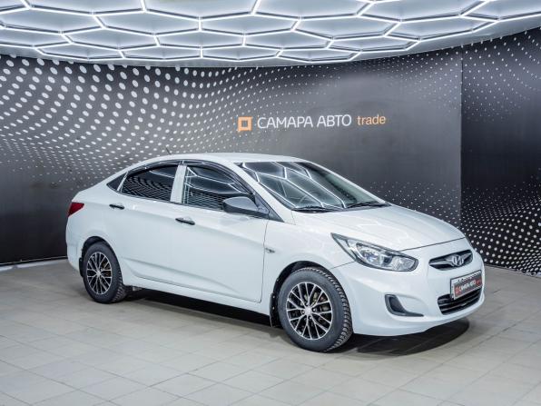 Hyundai Solaris I с пробегом 2013 года, цена 609 000 рублей, 160783 км, седан, Автокод Объявления
