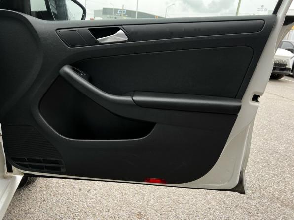 Volkswagen Jetta VI с пробегом 2014 года, цена 1 017 707 рублей, 194500 км, седан, Автокод Объявления