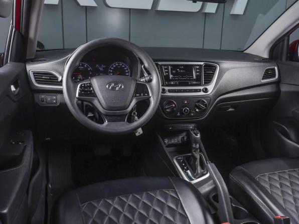 Hyundai Solaris II с пробегом 2017 года, цена 1 460 000 рублей, 64791 км, седан, Автокод Объявления
