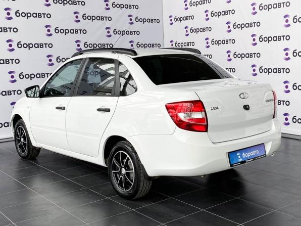 Lada (ВАЗ) Granta I с пробегом 2017 года, цена 582 000 рублей, 114730 км, седан, Автокод Объявления