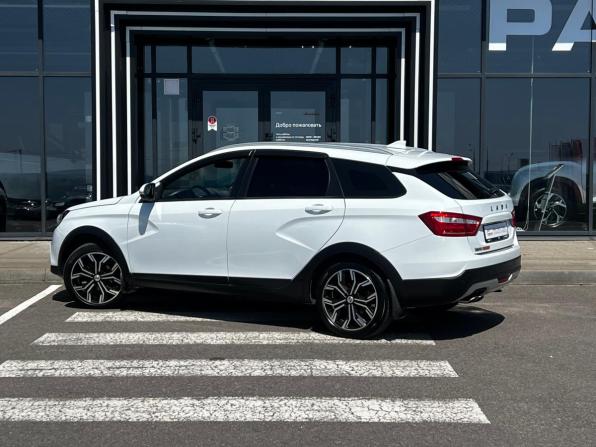 Lada (ВАЗ) Vesta I с пробегом 2021 года, цена 1 350 000 рублей, 58000 км, универсал, Автокод Объявления