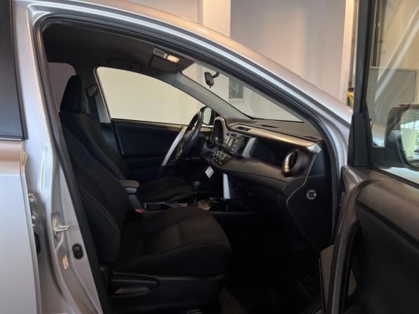 Toyota RAV4 IV (XA40) с пробегом 2015 года, цена 2 480 000 рублей, 56687 км, внедорожник, Автокод Объявления
