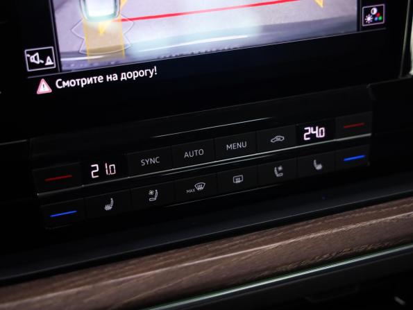 Volkswagen Touareg III с пробегом 2019 года, цена 4 499 000 рублей, 196824 км, внедорожник, Автокод Объявления