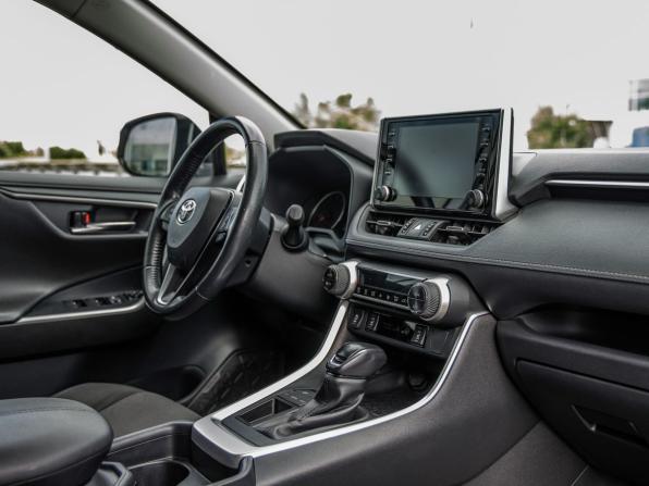 Toyota RAV4 V (XA50) с пробегом 2021 года, цена 2 998 000 рублей, 65712 км, внедорожник, Автокод Объявления