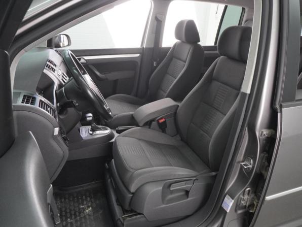 Volkswagen Touran I Рестайлинг с пробегом 2008 года, цена 549 000 рублей, 152147 км, компактвэн, Автокод Объявления