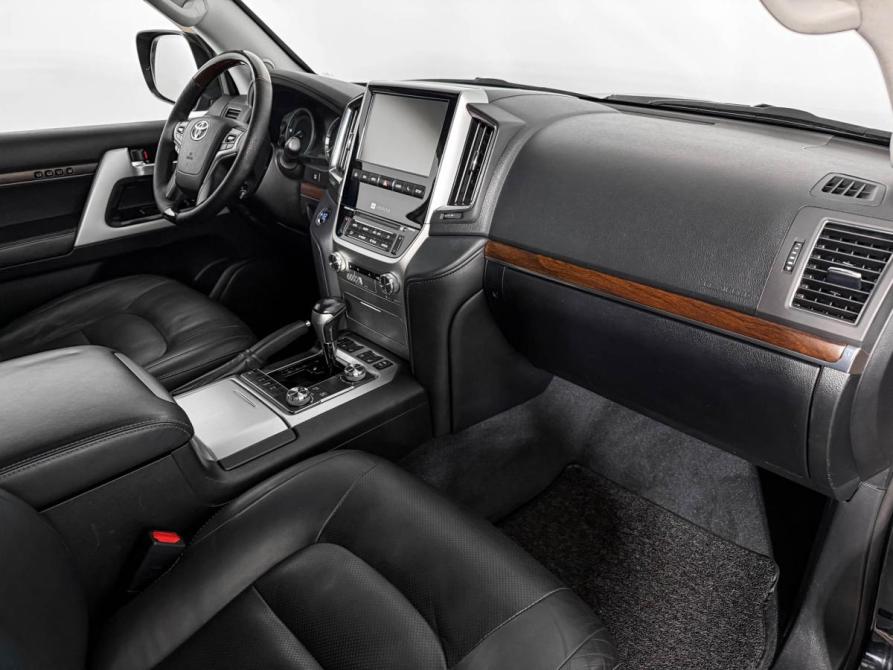 Toyota Land Cruiser 200 Series Рестайлинг 2 Санкт-Петербург  - изображение 15
