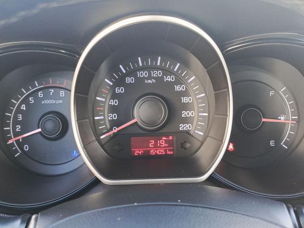 Kia Rio III Рестайлинг с пробегом 2015 года, цена 850 000 рублей, 154049 км, седан, Автокод Объявления