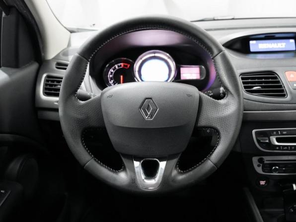 Renault Fluence I Рестайлинг с пробегом 2014 года, цена 828 000 рублей, 165000 км, седан, Автокод Объявления